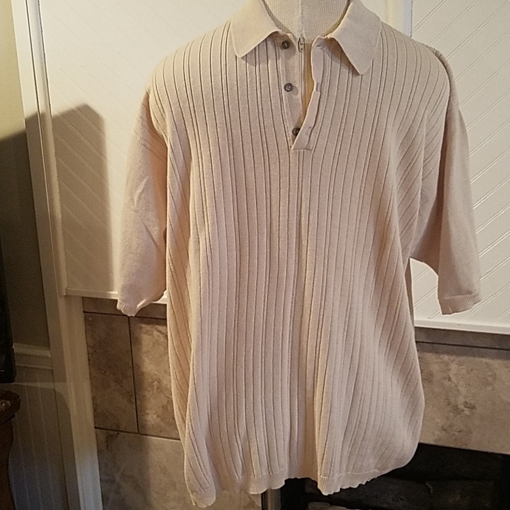 3 button shirt